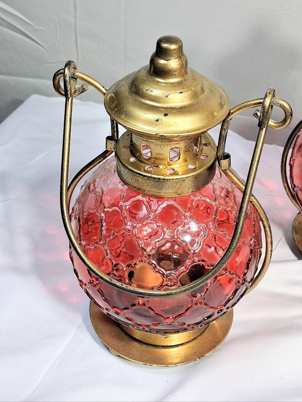 Set of 3 Vintage Textured Red Glass Hanging Patio/Porch Candle Burning Lanterns - Picture 3 of 9